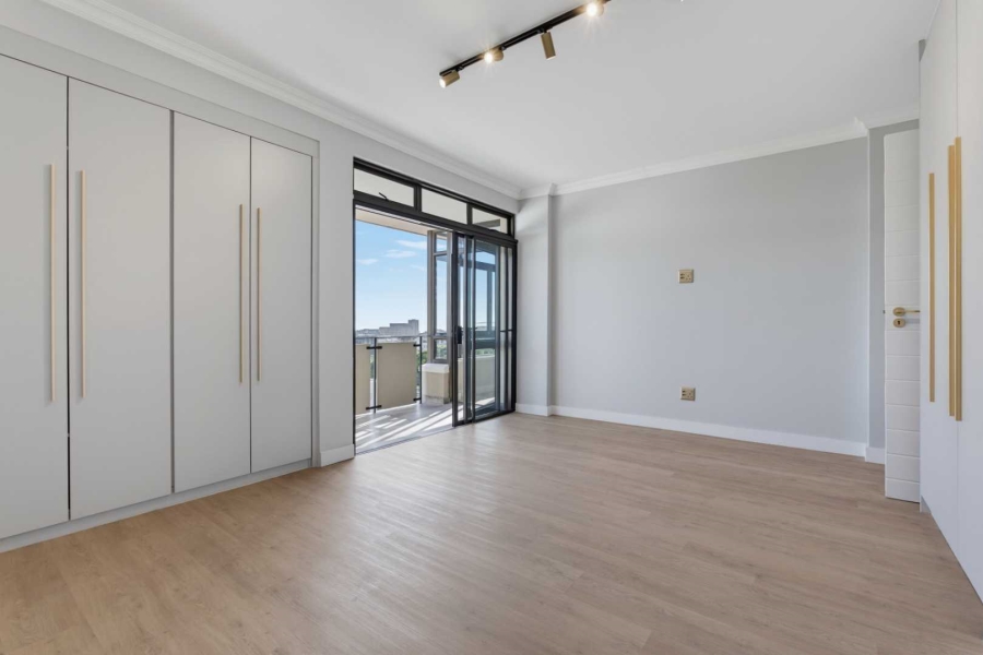 2 Bedroom Property for Sale in Green Point Western Cape